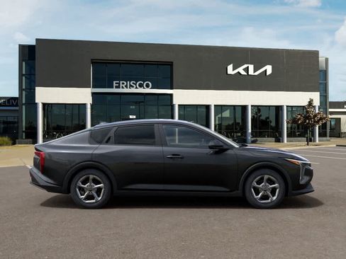 New 2026 Kia K4 FWD image 7