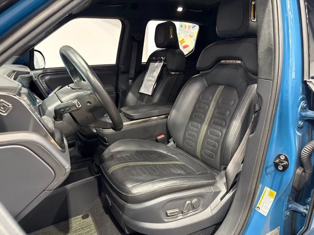 Used 2022 Rivian R1T Adventure AWD/4WD image 12