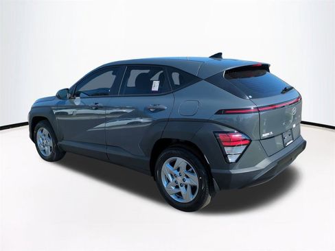 New 2026 Hyundai Kona SE image 7