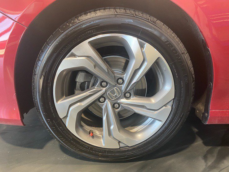 Used 2018 Honda Accord EX-L image 8