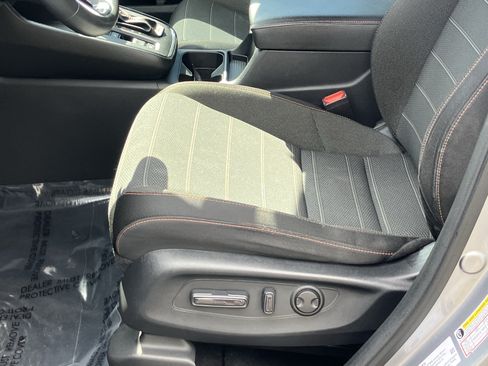 Used 2024 Honda CR-V Sport image 17