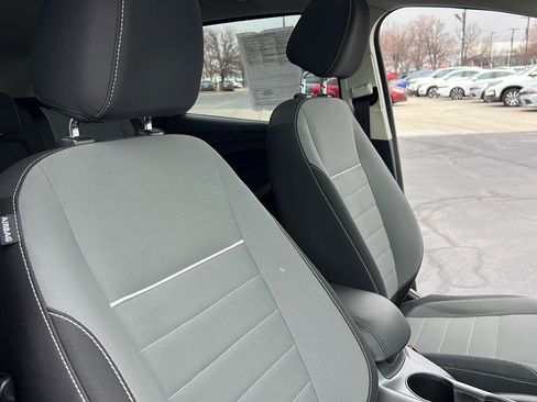 Used 2014 Ford Escape SE image 39