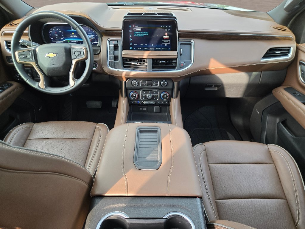 Used 2024 Chevrolet Suburban High Country w/ LPO, Illumination Package AWD/4WD image 20