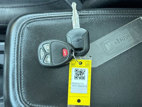 Used 2014 Chevrolet Captiva Sport LT w/ Convenience Package FWD image 36
