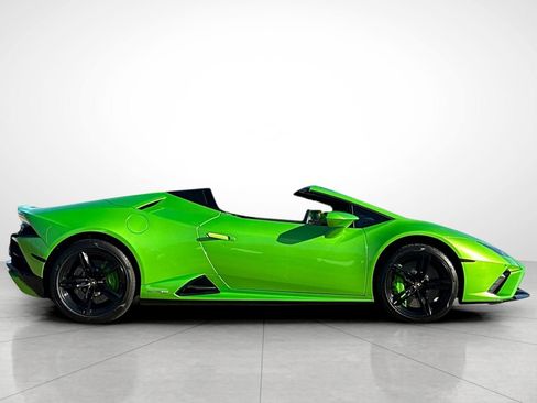 Used 2021 Lamborghini Huracan EVO image 24