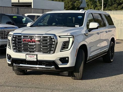 New 2026 GMC Yukon XL Denali w/ Denali Reserve Package image 6