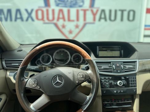Used 2010 Mercedes-Benz E 350 E350 Sedan 4MATIC image 23