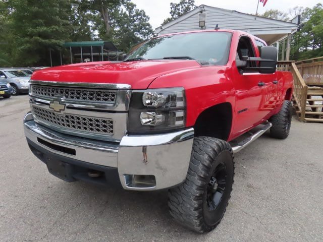 Used 2007 Chevrolet Silverado 2500 LT w/ Suspension Package, Off-Road AWD/4WD image 2