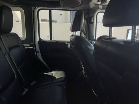 Used 2018 Jeep Wrangler Unlimited Rubicon image 6