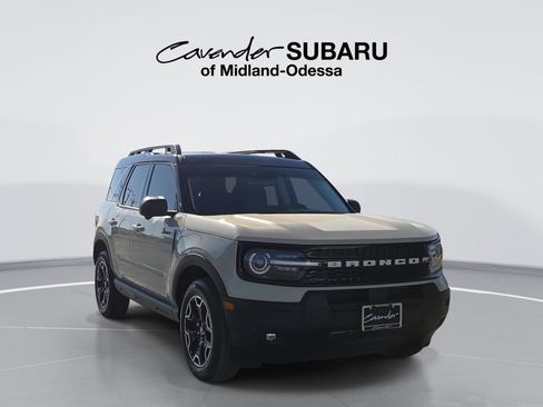Used 2025 Ford Bronco Sport Outer Banks w/ Outer Banks Tech Package+ AWD/4WD image 1