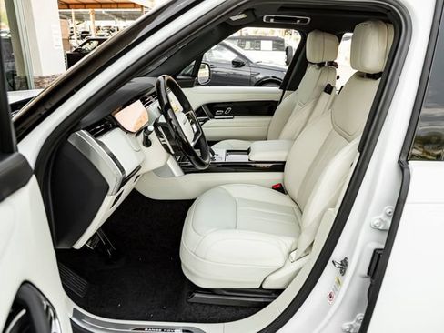 New 2026 Land Rover Range Rover Long Wheelbase SE AWD/4WD image 14