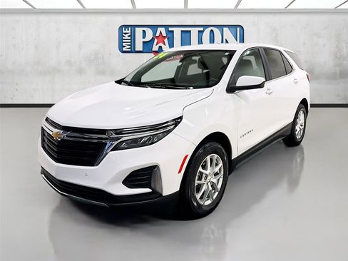 Used 2024 Chevrolet Equinox LT image 3