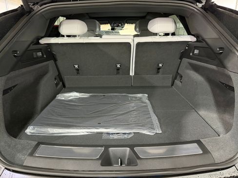 New 2026 Cadillac Lyriq Sport AWD/4WD image 40