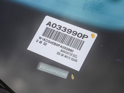 Certified 2023 Mercedes-Benz EQS 580 4MATIC Sedan image 25