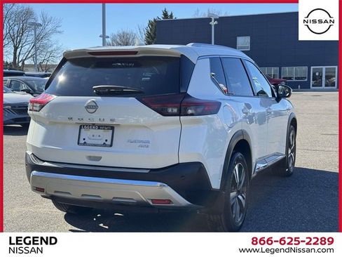 Used 2023 Nissan Rogue Platinum w/ Platinum Premium Package image 5