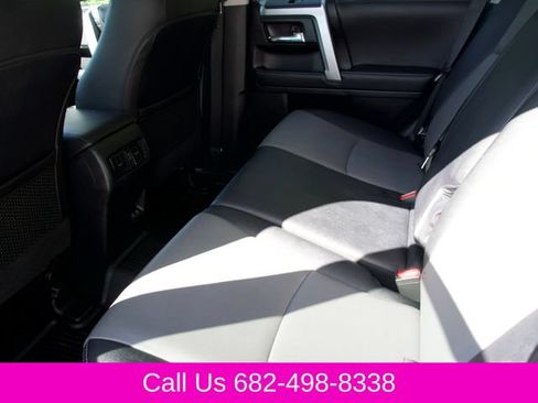 Used 2022 Toyota 4Runner SR5 Premium w/ Moonroof Package AWD/4WD image 18