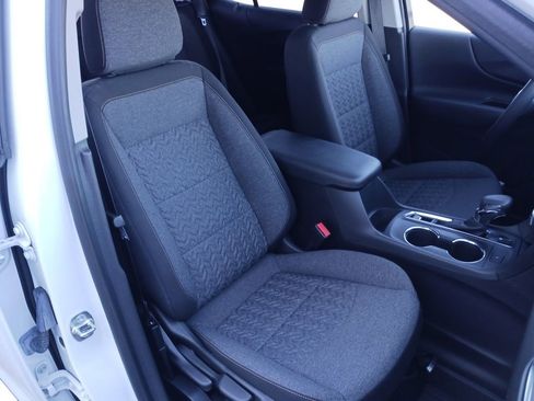 Used 2024 Chevrolet Equinox LT w/ LPO, Floor Liner Package image 27