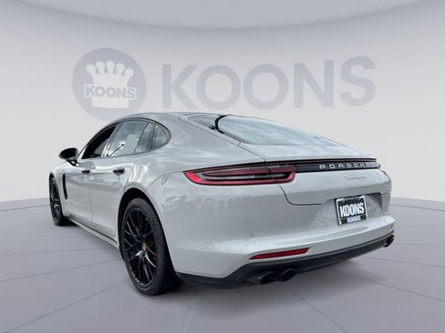 Used 2018 Porsche Panamera 4 image 4