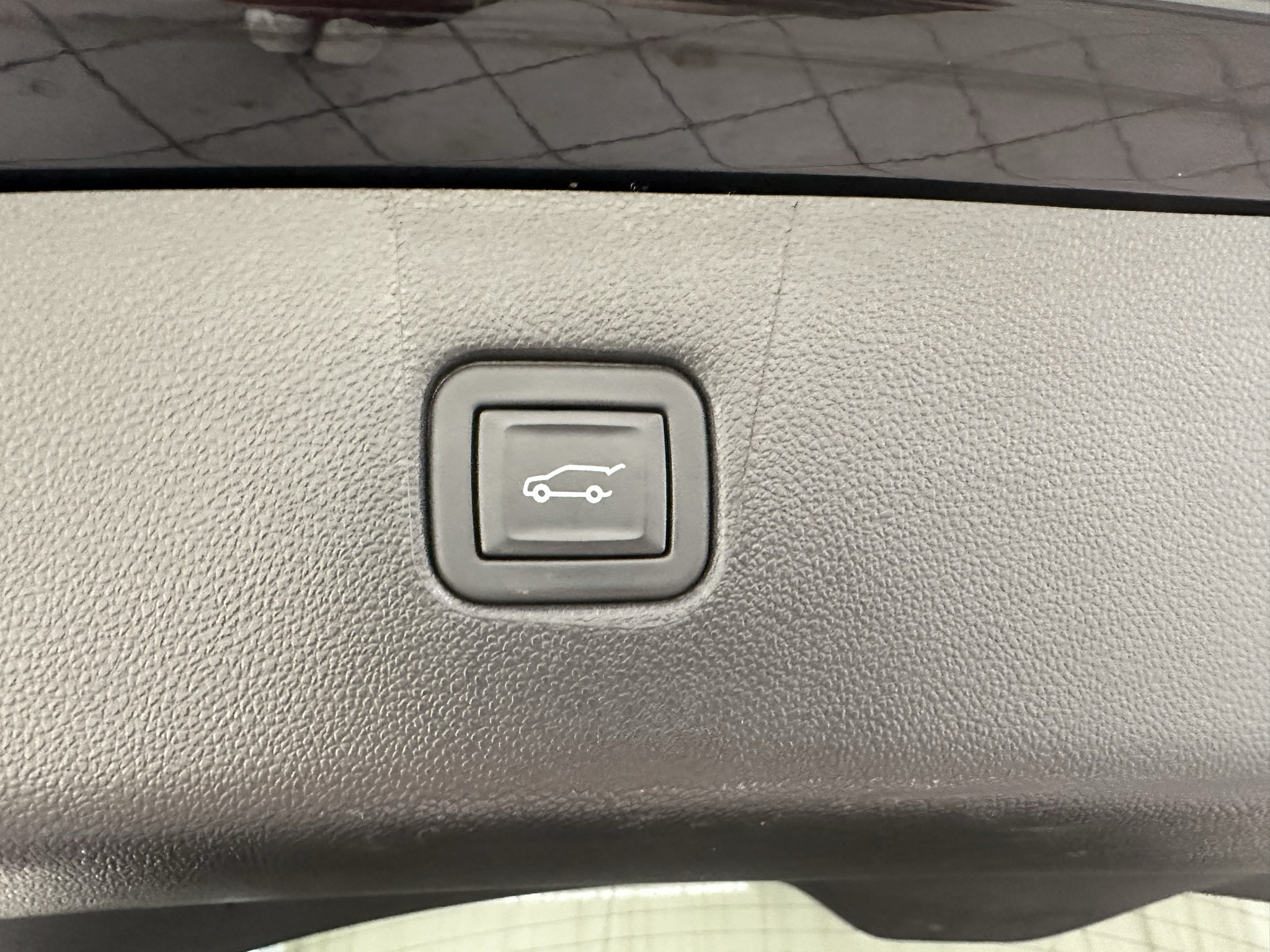 Used 2024 Chevrolet Blazer Premier w/ Driver Confidence II Package FWD image 10