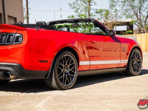 Used 2011 Ford Mustang Shelby GT500 w/ SVT Performance Pkg image 51