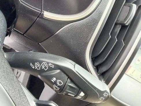 Used 2018 Ford Edge SEL w/ Equipment Group 201A AWD/4WD image 22