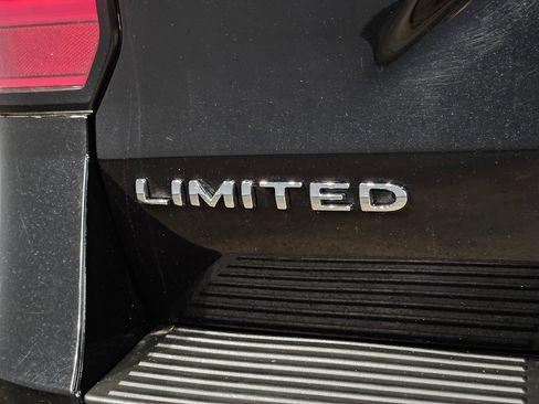 Used 2021 Ford Expedition Limited RWD image 39