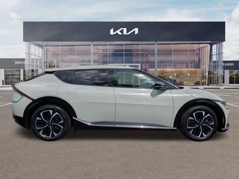 Certified 2023 Kia EV6 Wind w/ Wind Technology Package RWD image 3