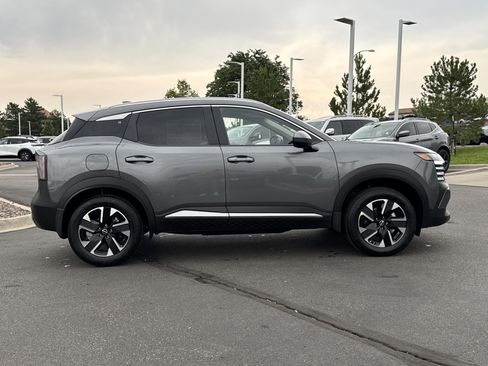 New 2025 Nissan Kicks SV w/ SV Premium Package image 2