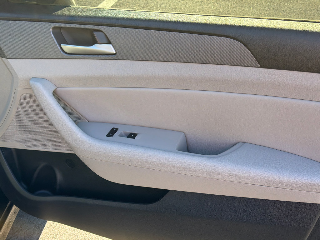 Used 2018 Hyundai Sonata SEL FWD image 14