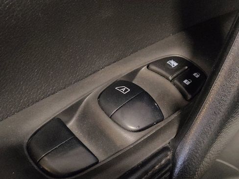 Used 2020 Nissan Rogue Sport S w/ Appearance Package image 27