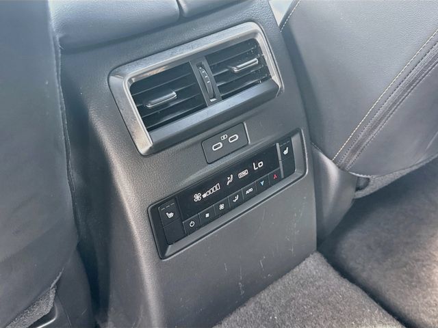 Used 2025 MAZDA CX-70 Plug-In Hybrid w/ Premium Plus AWD/4WD image 30