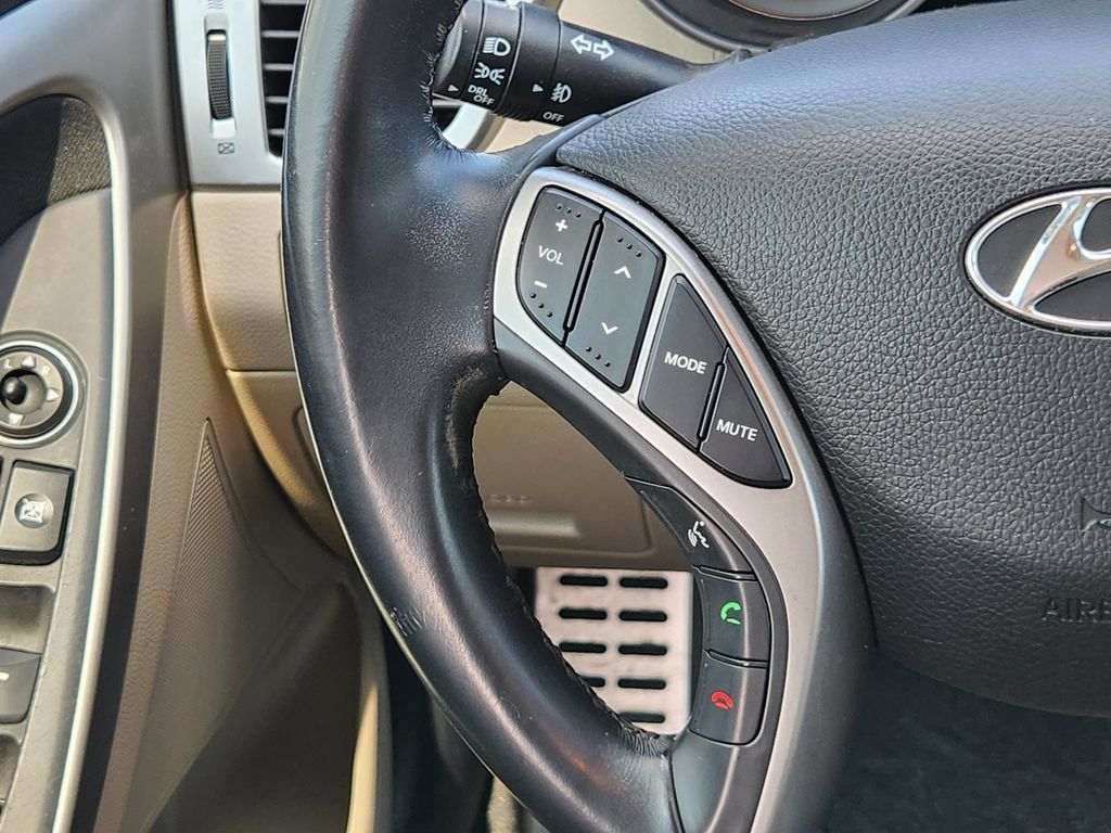 Used 2013 Hyundai Elantra GT w/ Touch & Go Pkg FWD image 28