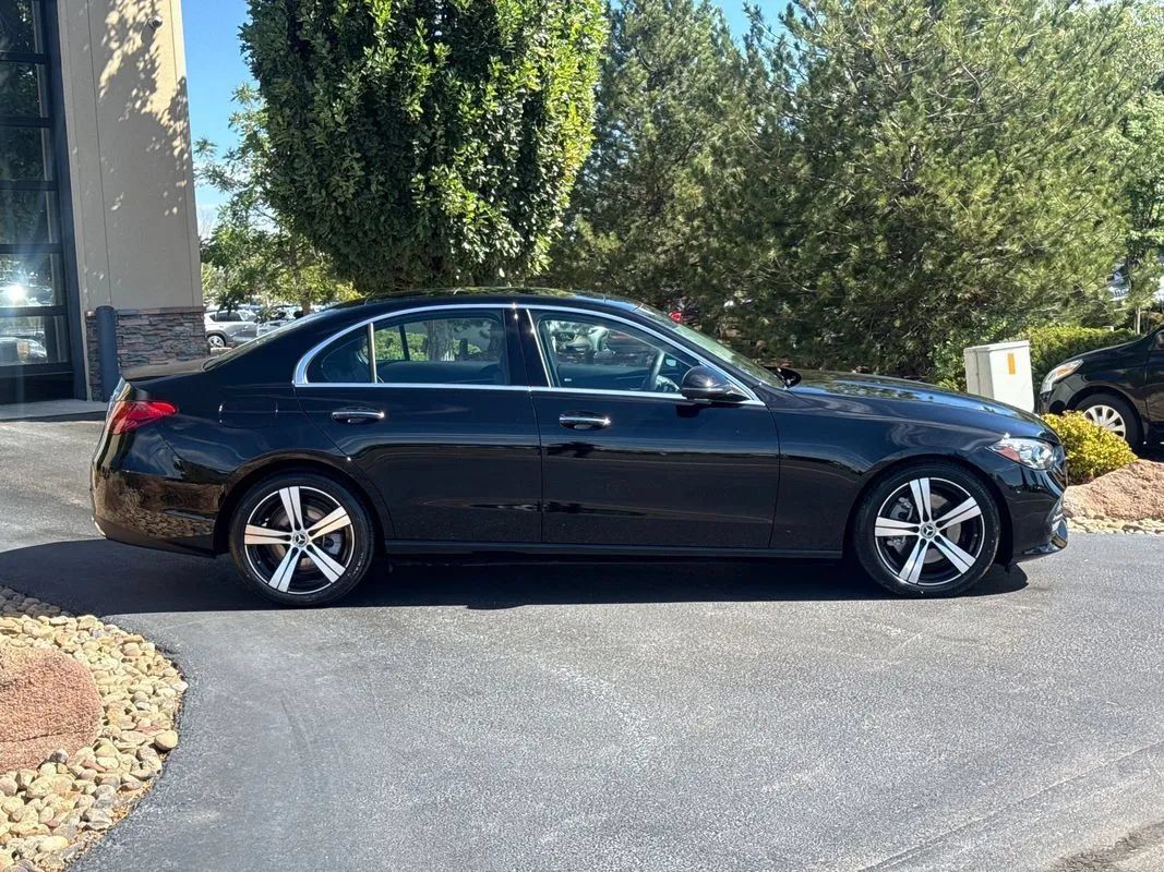 Used 2026 Mercedes-Benz C 300 4MATIC Sedan image 35