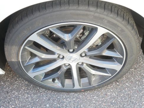 Used 2024 Honda Civic Touring image 5