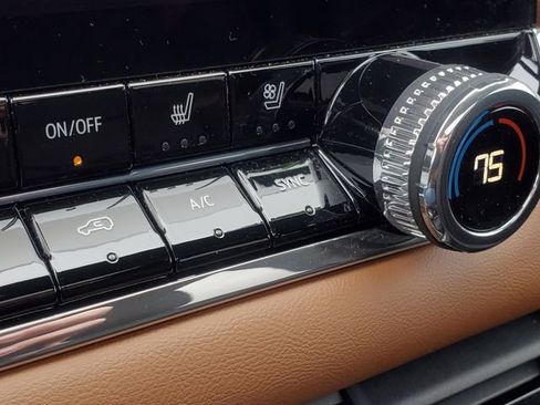 Used 2024 GMC Canyon AT4 w/ AT4 Premium Package image 23