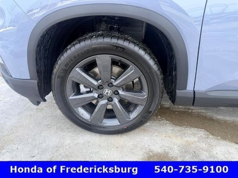 Used 2025 Honda Pilot Sport image 15