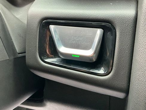 Used 2025 GMC Yukon Denali image 39