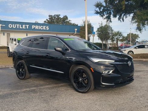 Used 2024 Buick Enclave Essence w/ Experience Buick Package image 2