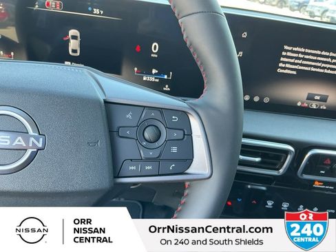 New 2026 Nissan Sentra SR w/ SR Premium Package FWD image 21