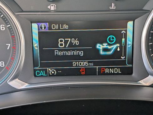 Used 2018 Chevrolet Traverse RS image 32