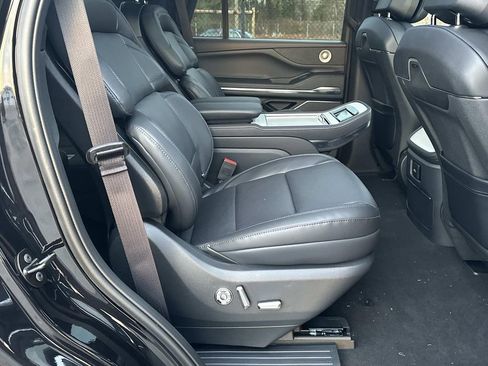 New 2025 Lincoln Navigator Reserve w/ Jet Appearance Package image 15