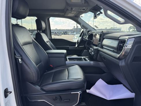 Used 2024 Ford F350 Lariat w/ Lariat Ultimate Package AWD/4WD image 35