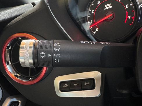 Used 2022 Chevrolet Camaro ZL1 RWD image 41