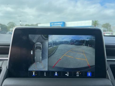 Used 2023 Chevrolet Tahoe Z71 w/ Luxury Package image 23