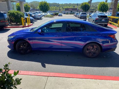 Used 2021 Hyundai Elantra SEL image 5