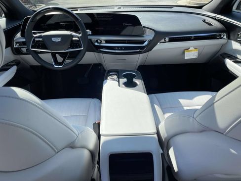 New 2026 Cadillac Lyriq Sport AWD/4WD image 14
