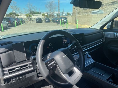 Used 2025 Hyundai Santa Fe SEL image 36