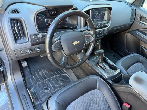 Used 2018 Chevrolet Colorado Z71 image 11