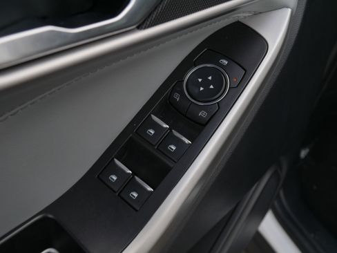 Used 2022 Ford Explorer XLT w/ Equipment Group 202A image 26