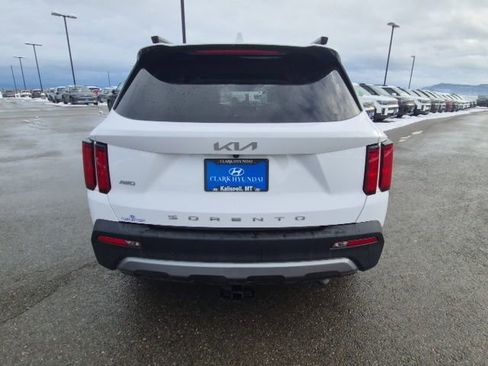 Used 2022 Kia Sorento SX Prestige w/ Rust Color Package image 6